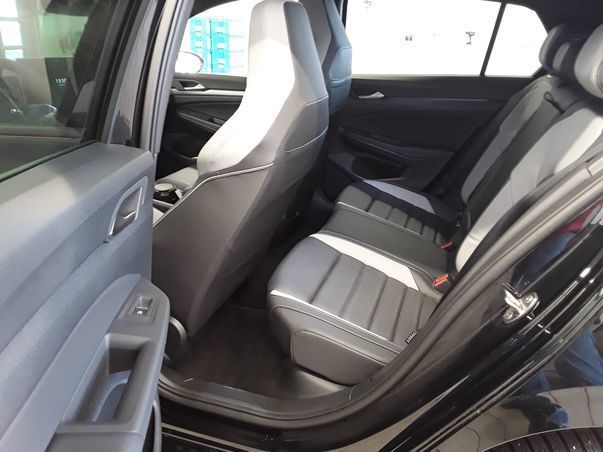 Volkswagen Golf - Bild 9
