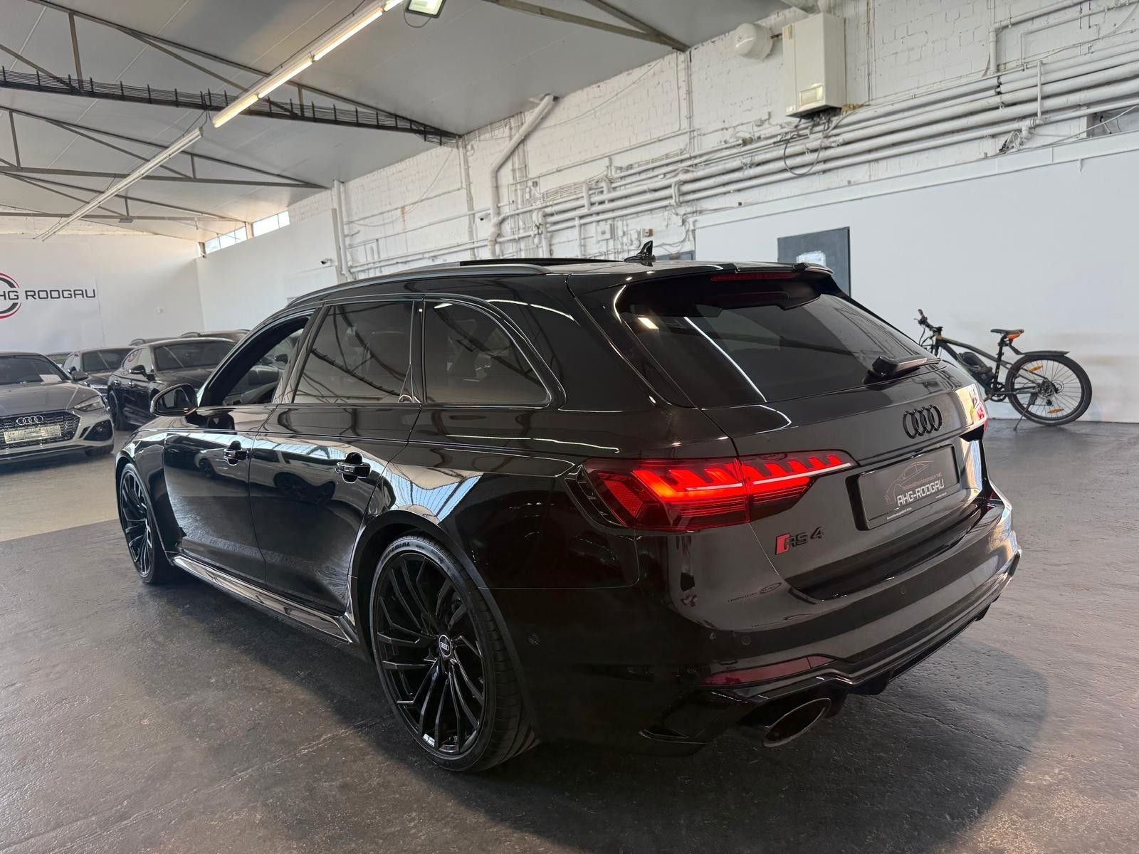 Audi RS4 RS 4 Avant 2.9 TFSI quattro foto 8