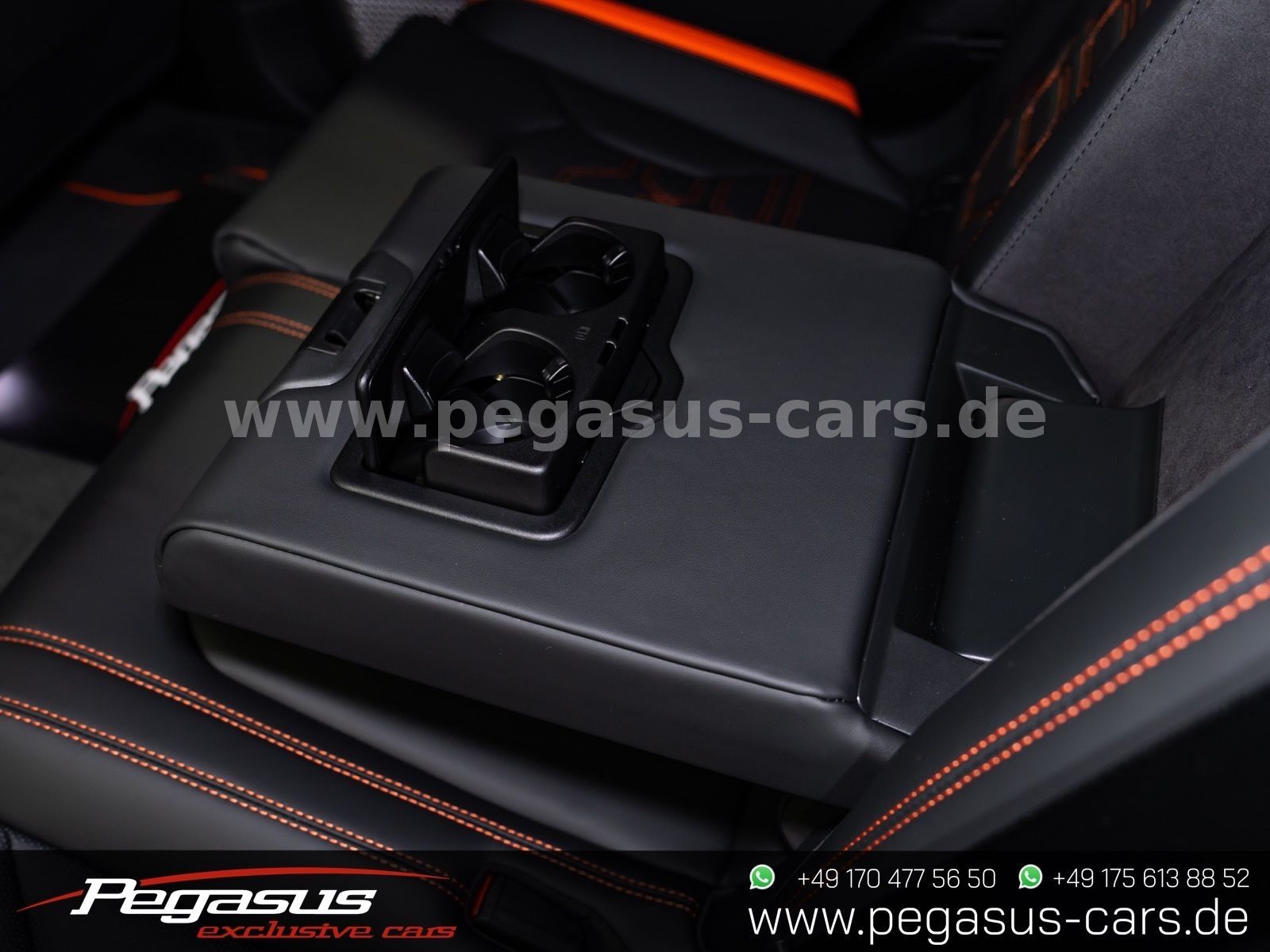 LAMBORGHINI Urus - 31