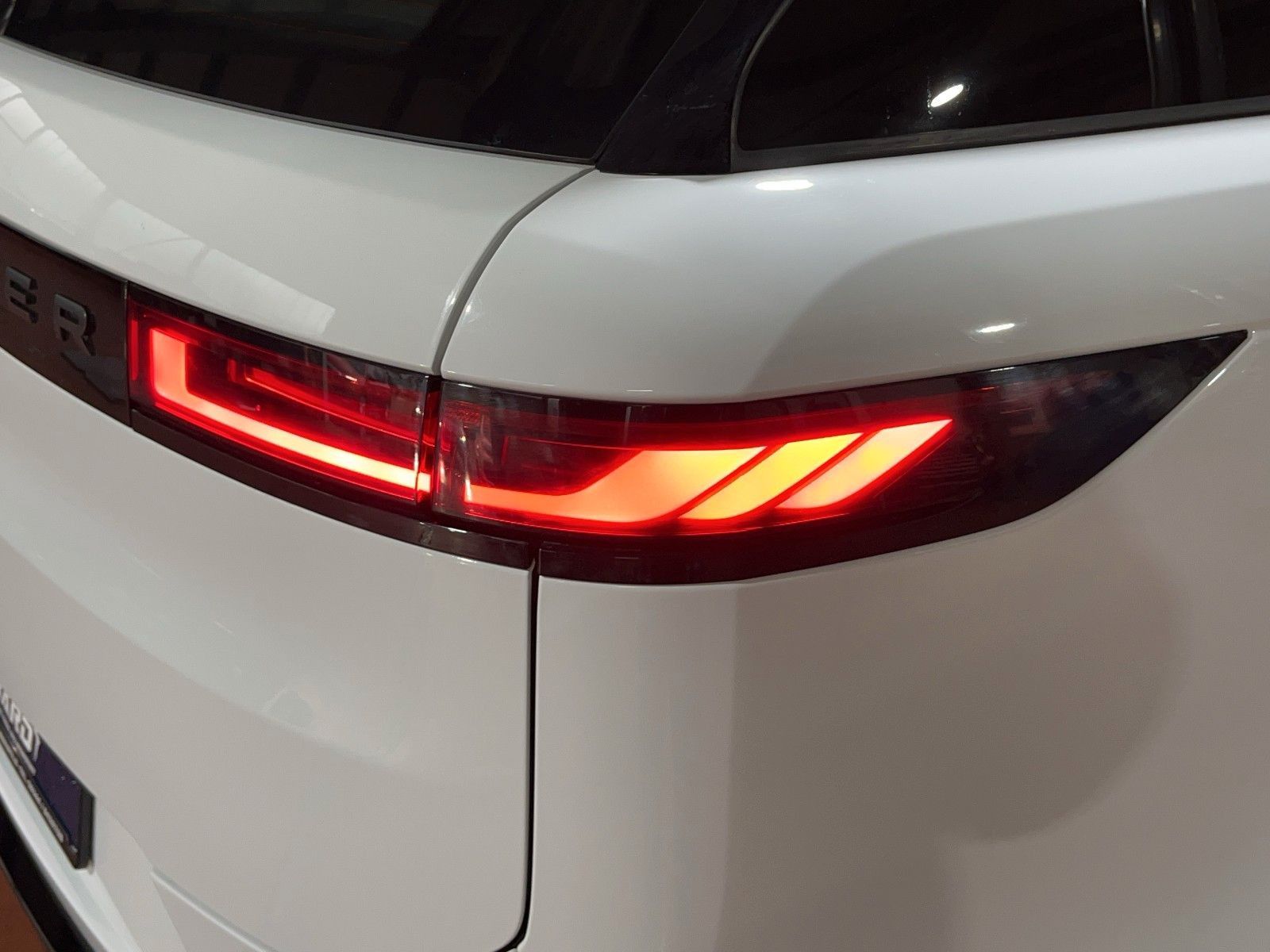 Fahrzeugabbildung Land Rover Range Rover Sport Sport Dynamic SE D300*Pano*SHZ