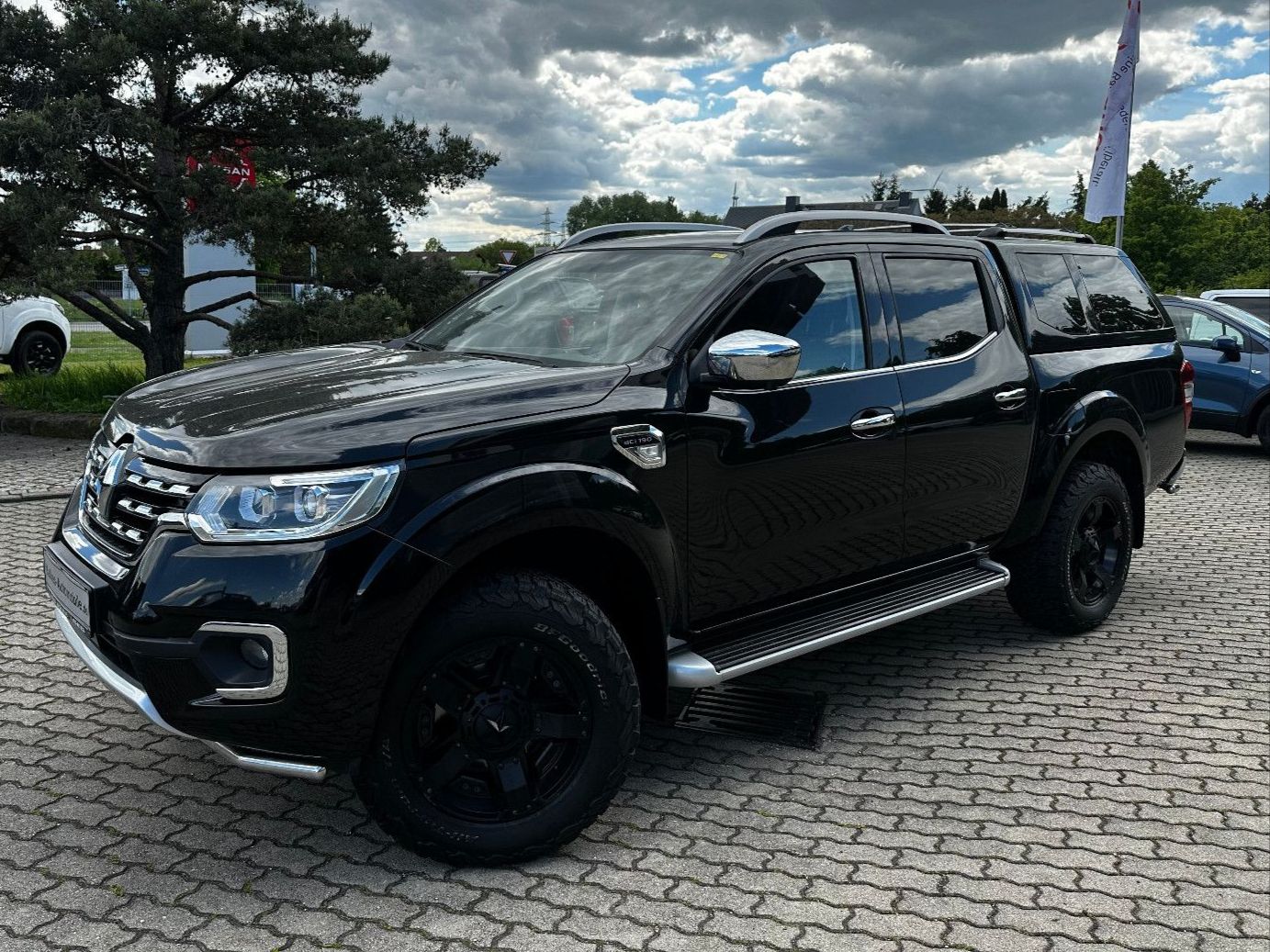 Fahrzeugabbildung Renault Alaskan Intens Double Cab 4x4