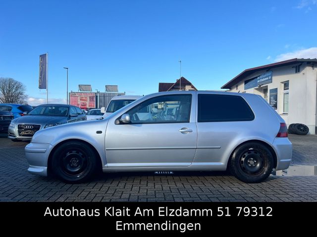 Fahrzeugabbildung Volkswagen Golf 1.6 Sport Edition Sternhimmel Recaro Sports