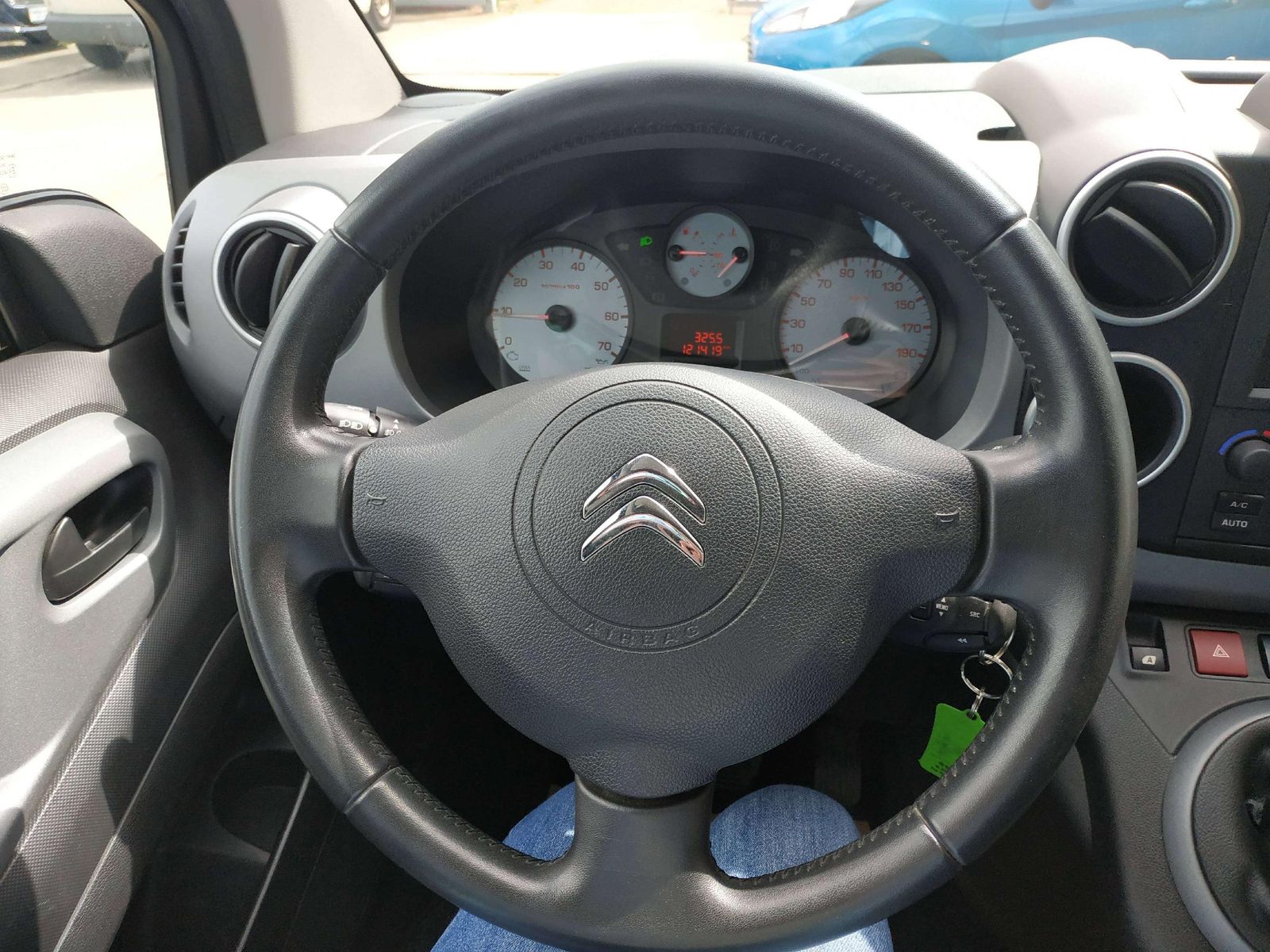 Berlingo 1.2 / TÜV NEU/ Tempomat/ Rückfahrkamera – Bild 20