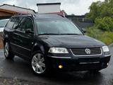 Volkswagen Passat Variant 2.5 V6 TDI Executive*II.HAND*NAVI - Volkswagen Passat Variant aus 2002