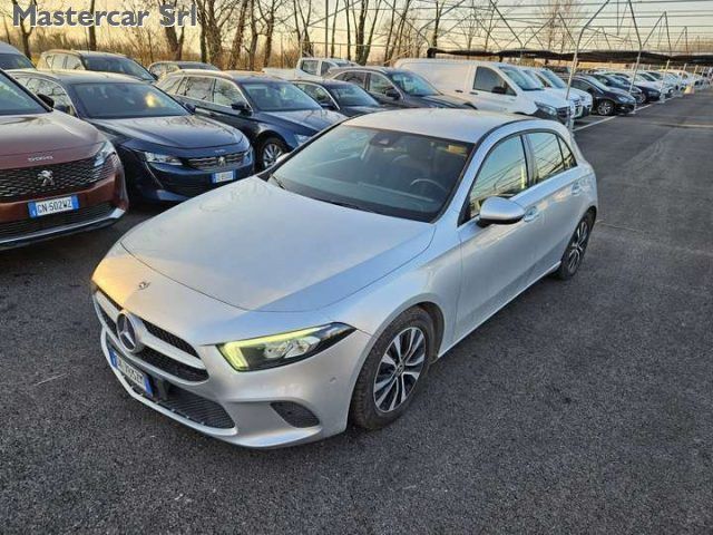 Mercedes-Benz MERCEDES-BENZ A 180 Classe A - W177 d Sport auto imagem 2