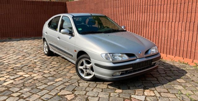 Renault Megane BJ 07/97 erst 23 TKM 1. Han...