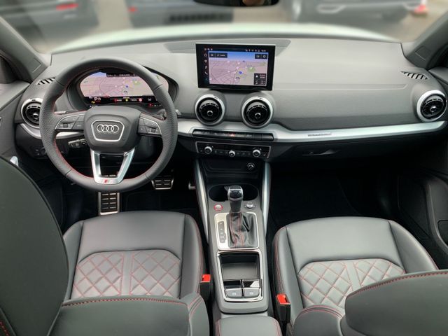 SQ2 TFSI QUATTRO MATRIX-LED+KAMERA+PAN+AHK+OPTIK