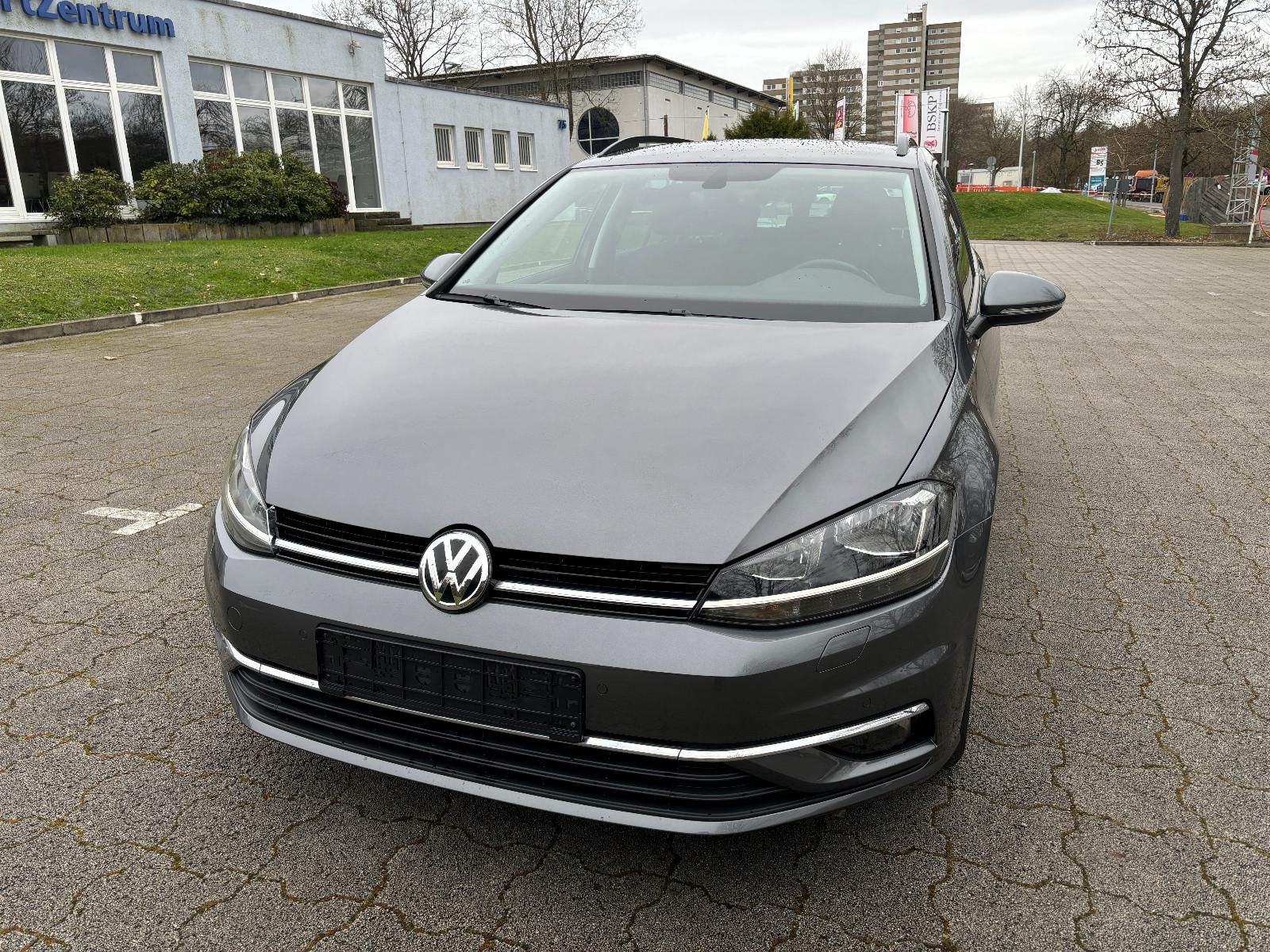 Volkswagen Golf VII Variant Comfortline-Automatik-Navi-Temp