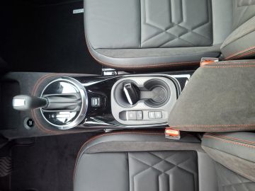 Nissan Juke Redline Edition 1.6 Hybrid °Navi°RFK°SHZ°BF