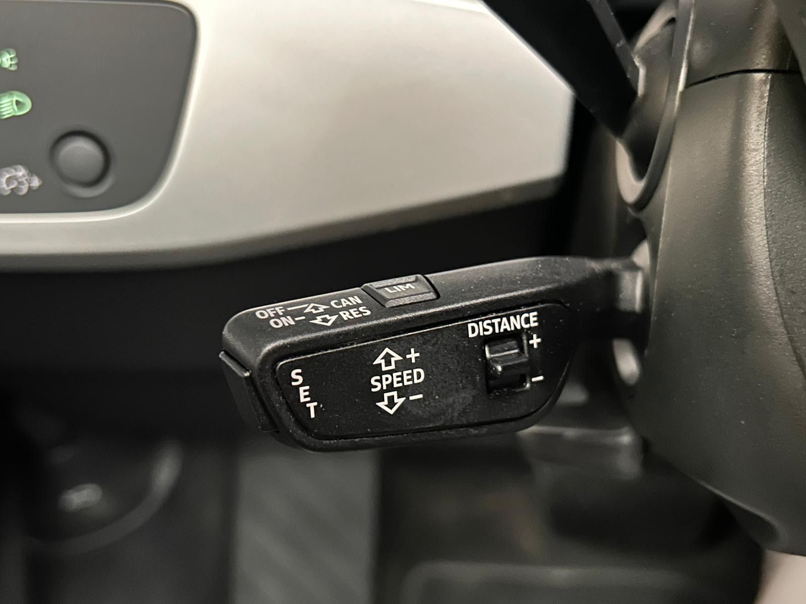 Fahrzeugabbildung Audi A4 45 TDI Quatt Tipt Sport LEDER+SHZ+NAV+LED+ACC