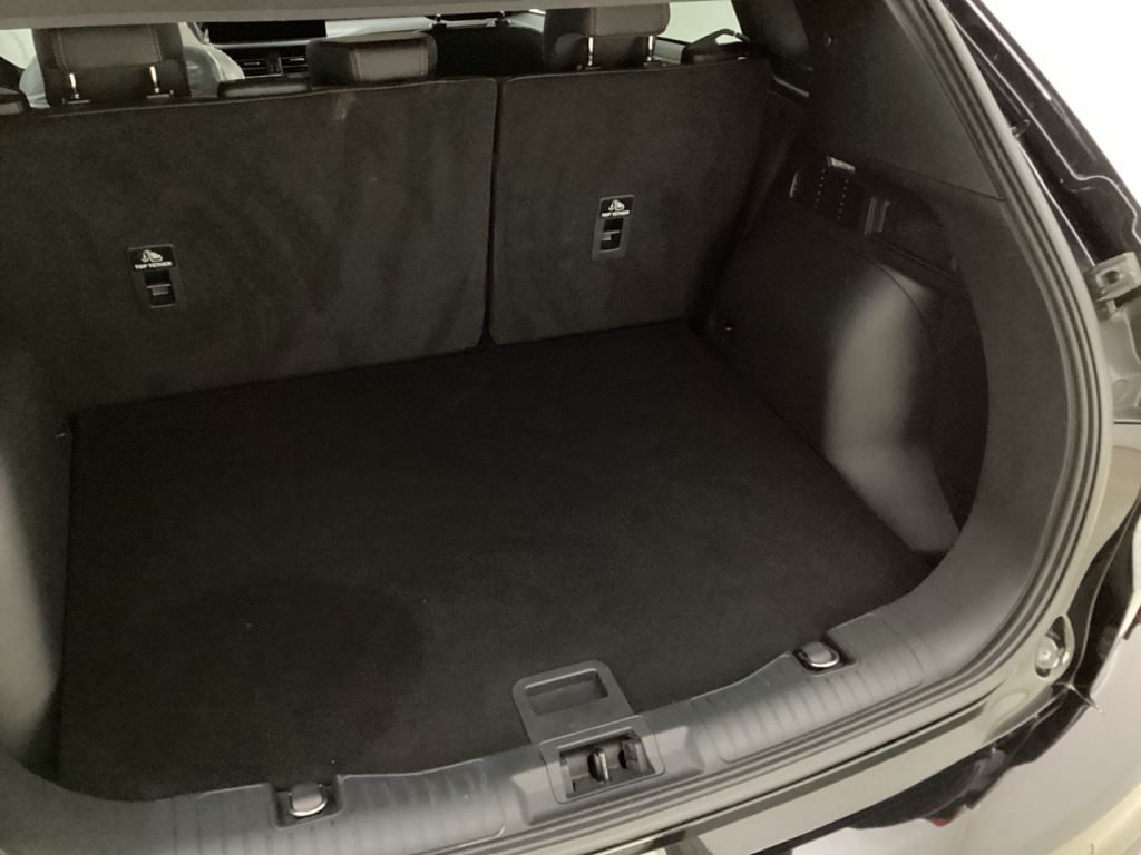 Fahrzeugabbildung Ford Kuga ST-Line X HUD AHK-klappbar Navi B&O LED