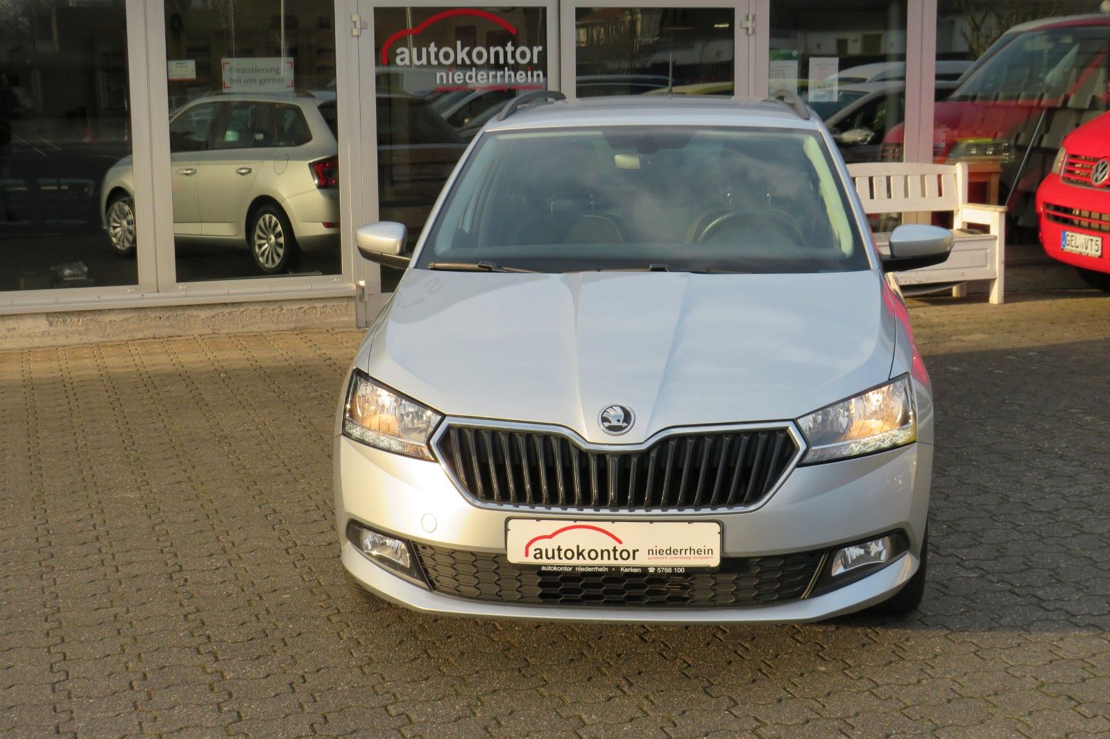 Fahrzeugabbildung SKODA Fabia Combi Ambition KLIMA SITZH. GRA PDC APP-C.