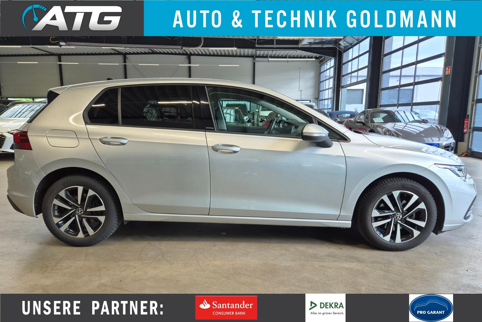Volkswagen GOLF VIII UNITED NAVI SITZHZ PDC CAMERA H&K ACC