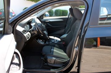 Fahrzeugabbildung BMW X2 sDr 20i Steptr. Adv Pano H&K HUD PDC LED WLan