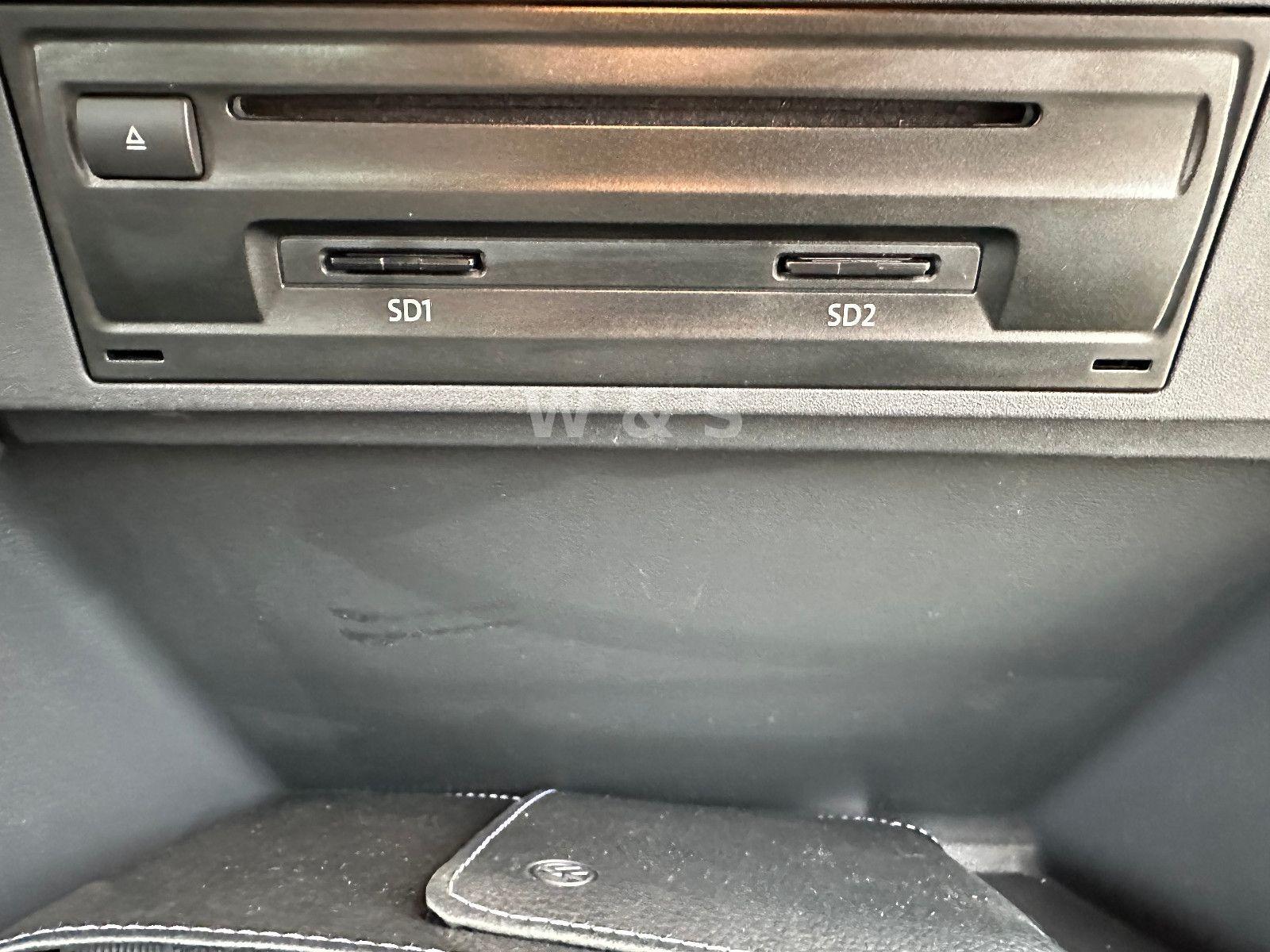 Volkswagen T-Cross Life*1-HAND*APPLE-CAR*AHK*
