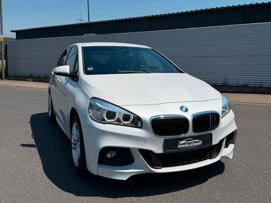 BMW 220 d xDrive MPaket/Navi/PDC/AHK/SHZ