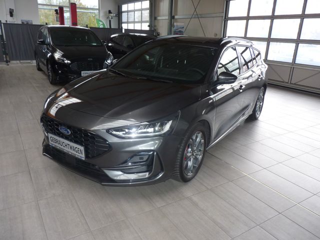 Ford Focus Turnier ST-Line X Automatik/ Navigation