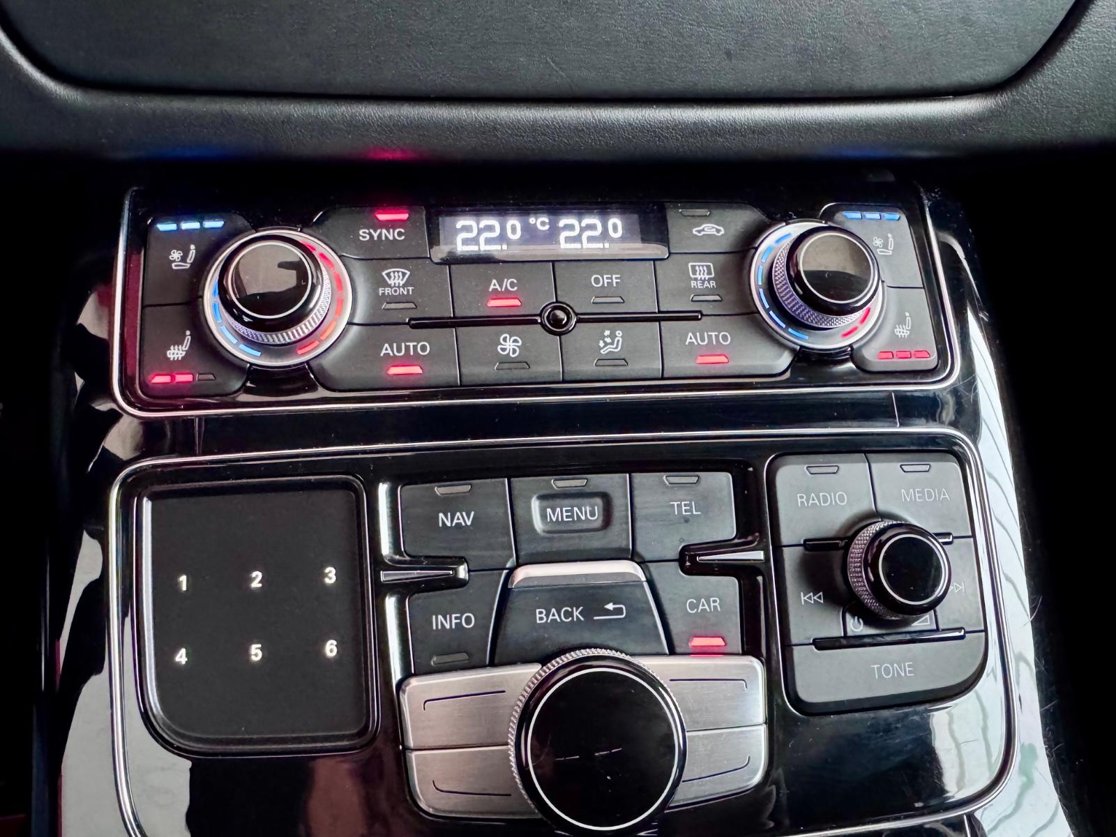 AUDI S8 - 4.0 - 519 ch - CARNET ENTRETIEN - CERAMIQUE AV AR