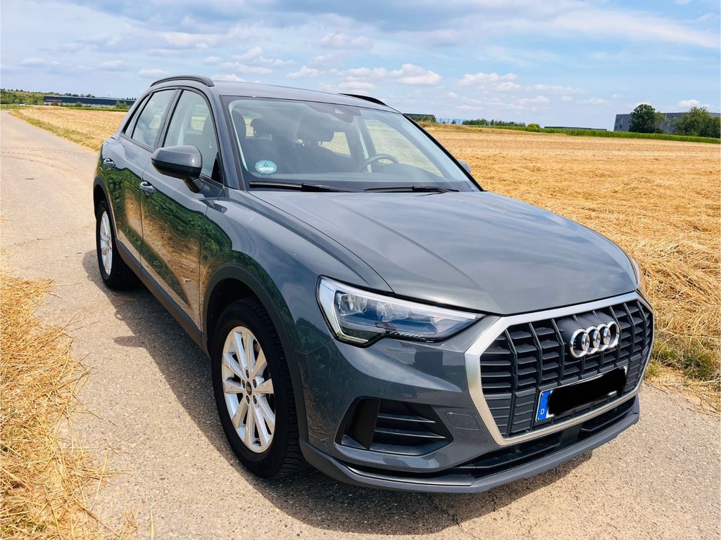 Image of Audi Q3
