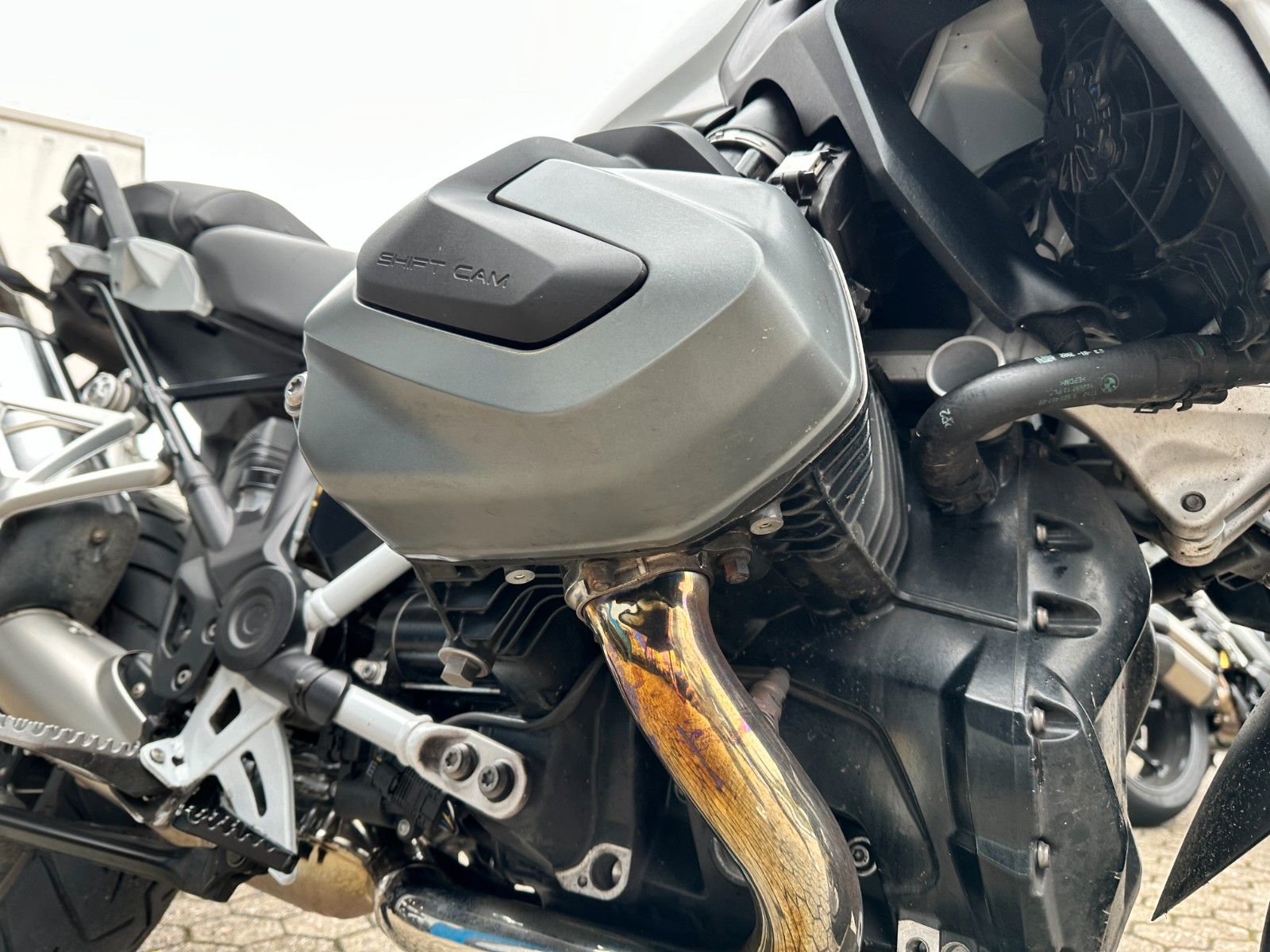 Fahrzeugabbildung BMW R 1250 GS - Anschlussgarantie bis 02/27