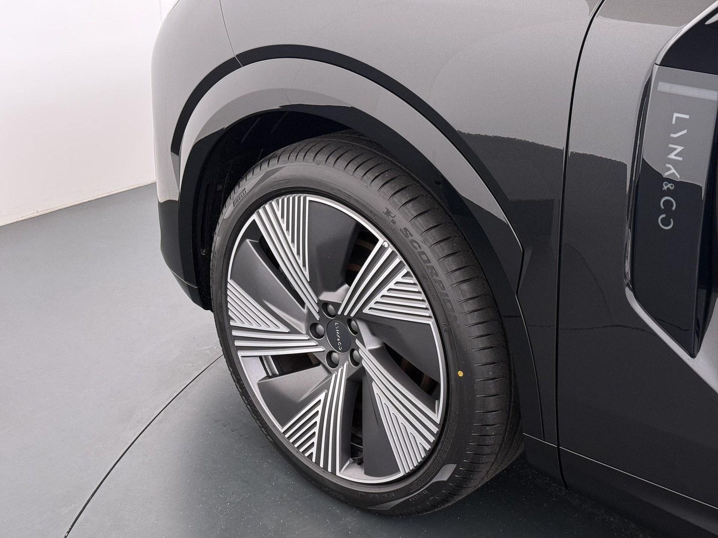 Lynk & Co 08
