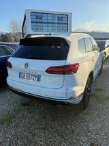 Volkswagen Touareg 3.0 V6 TDI 170kW 4MOT Tiptr. Elegance - Volkswagen Gebrauchtwagen in Weimar