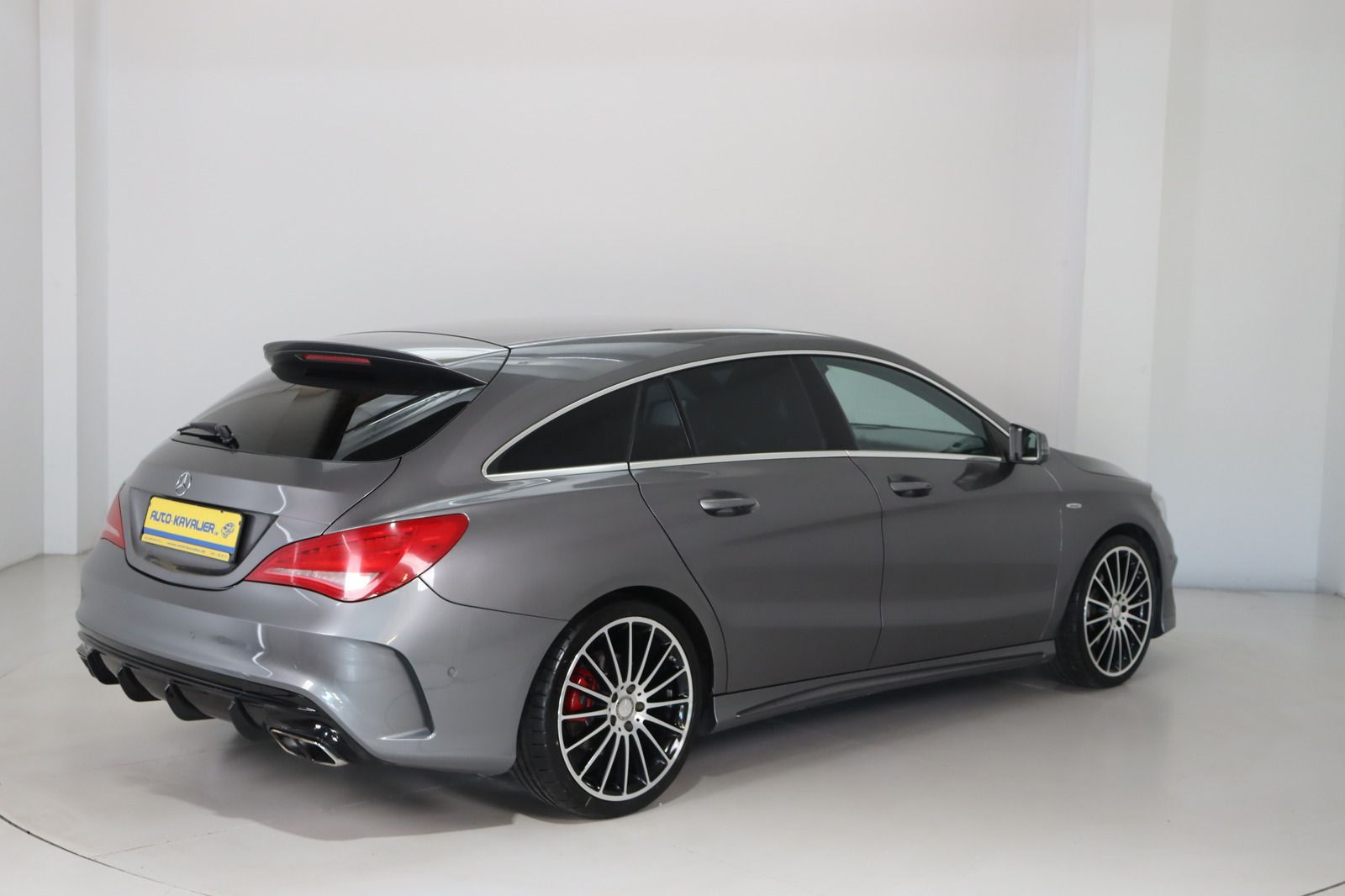 Fahrzeugabbildung Mercedes-Benz CLA 250 Shooting Brake Sport 4Matic