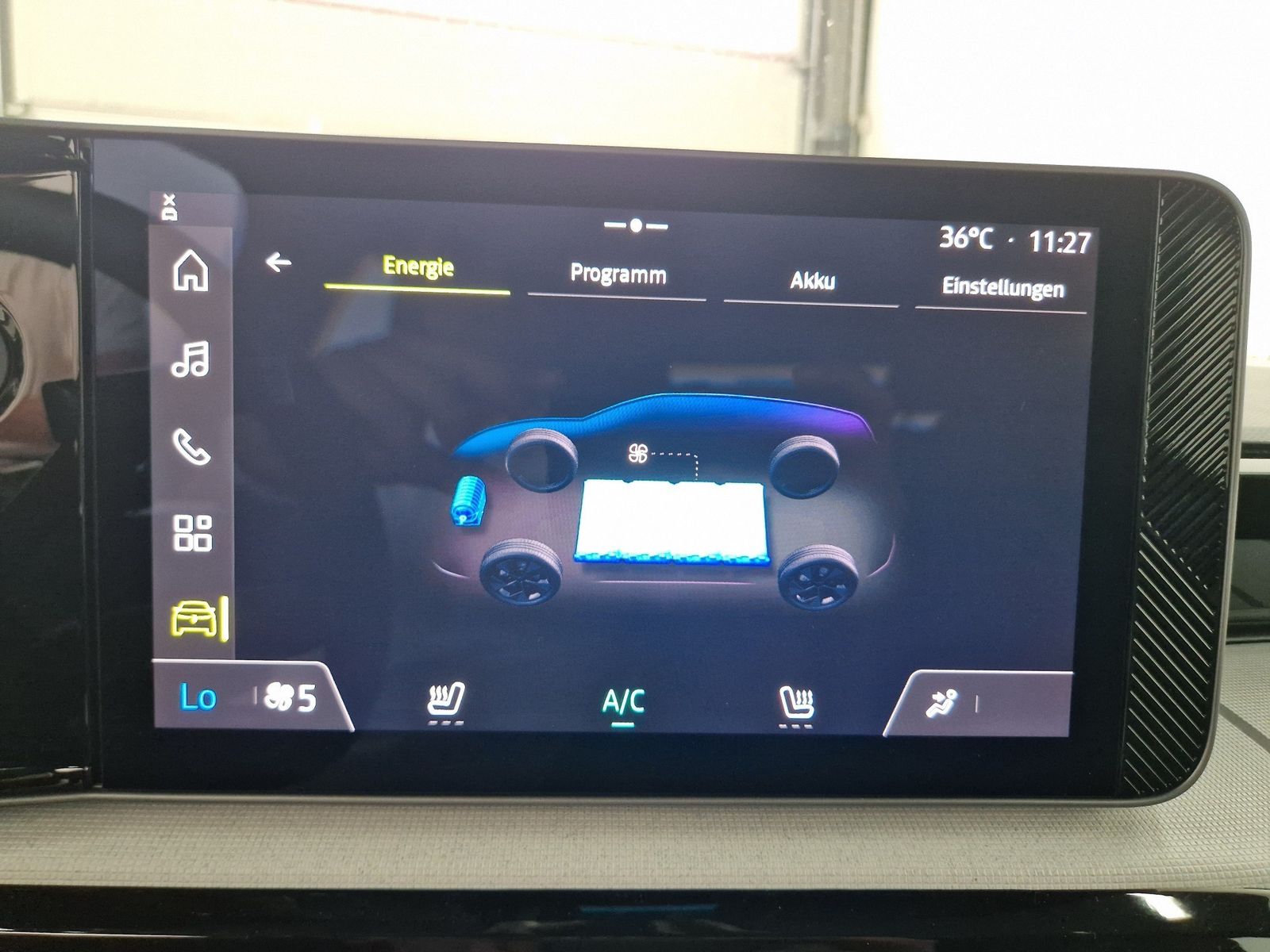 RENAULT R 4 E-Tech Evolution 120 Urban Range – Bild 21