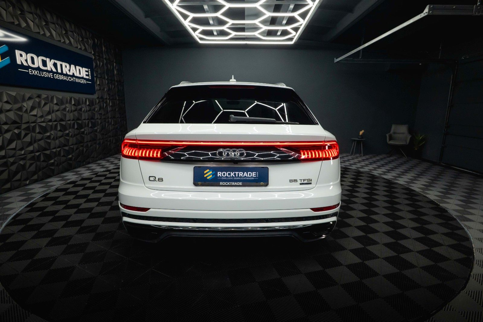 Fahrzeugabbildung Audi Q8 55 TFSI quattro S-Line Plus *ACC*Head Up*22'