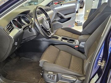 Volkswagen Passat Variant - 11