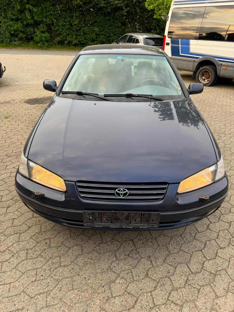 Toyota Camry 2.2 S