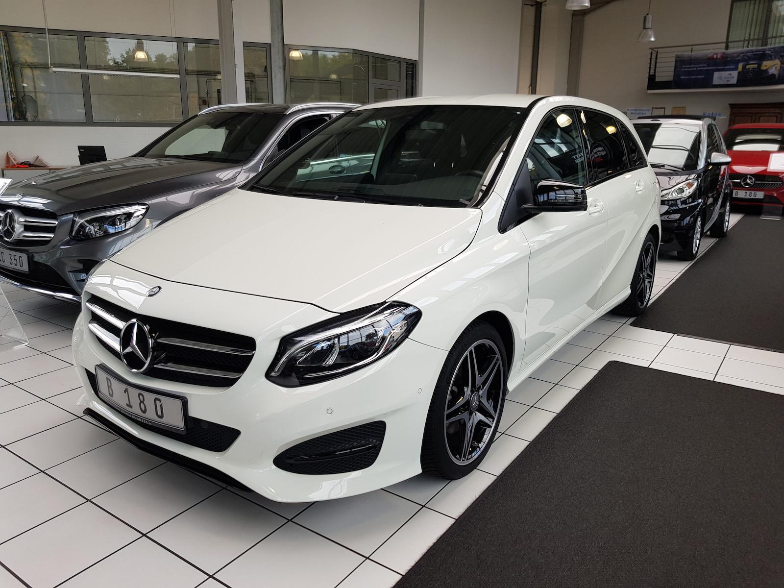 Mercedes-Benz B 180 URBAN LED NAVI NIGHT PTS SHZ TOTWINKEL