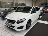 Mercedes-Benz B 180 URBAN LED NAVI NIGHT PTS SHZ TOTWINKEL - scheckheftgepflegte Mercedes B 180