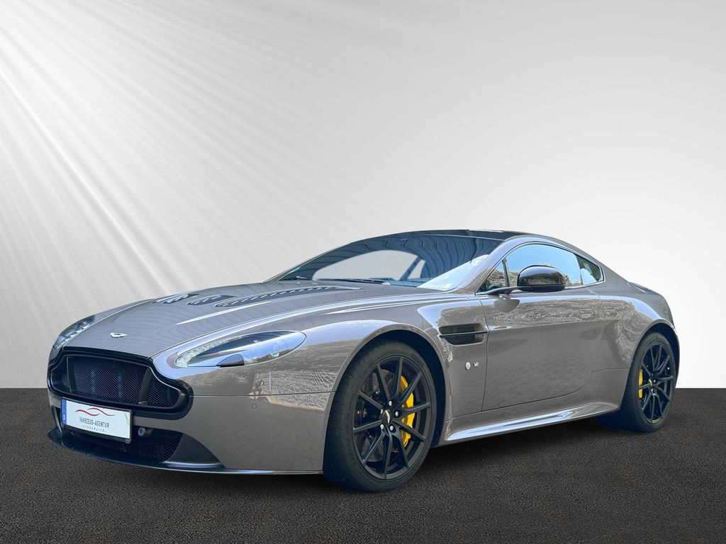 Aston Martin V12 Vantage