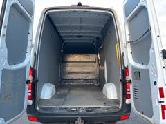 Fahrzeugabbildung Mercedes-Benz Sprinter 316 CDI,Kasten,L2H2,AHK 3,5T,Standhzg.
