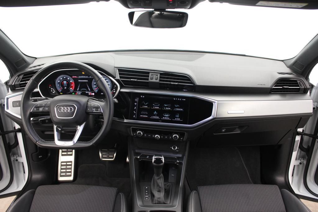Audi Q3 S line quattro 2.0 40 TFSI AHK*Tempo*PDC*SH