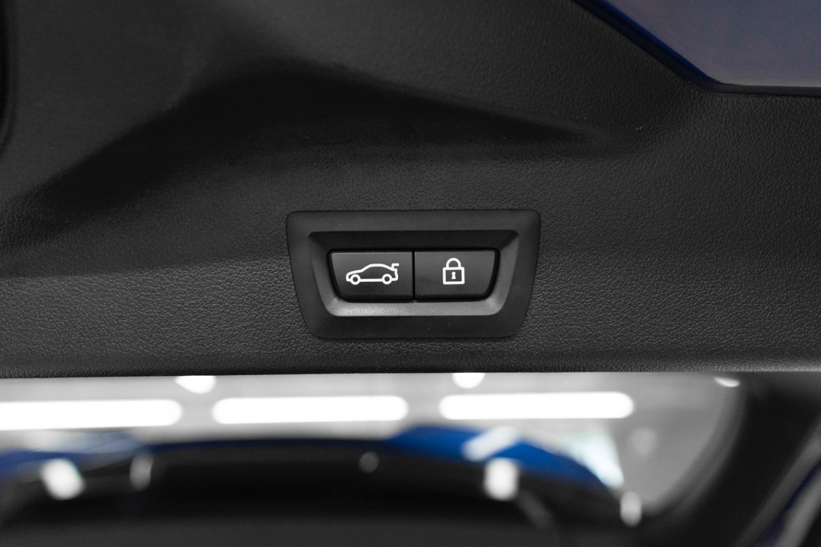 Fahrzeugabbildung BMW X5 M Competition B&W LASER HUD 360° PANO ACC