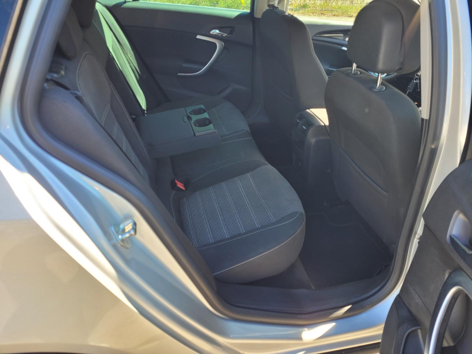Opel Insignia 2013 — photo 10