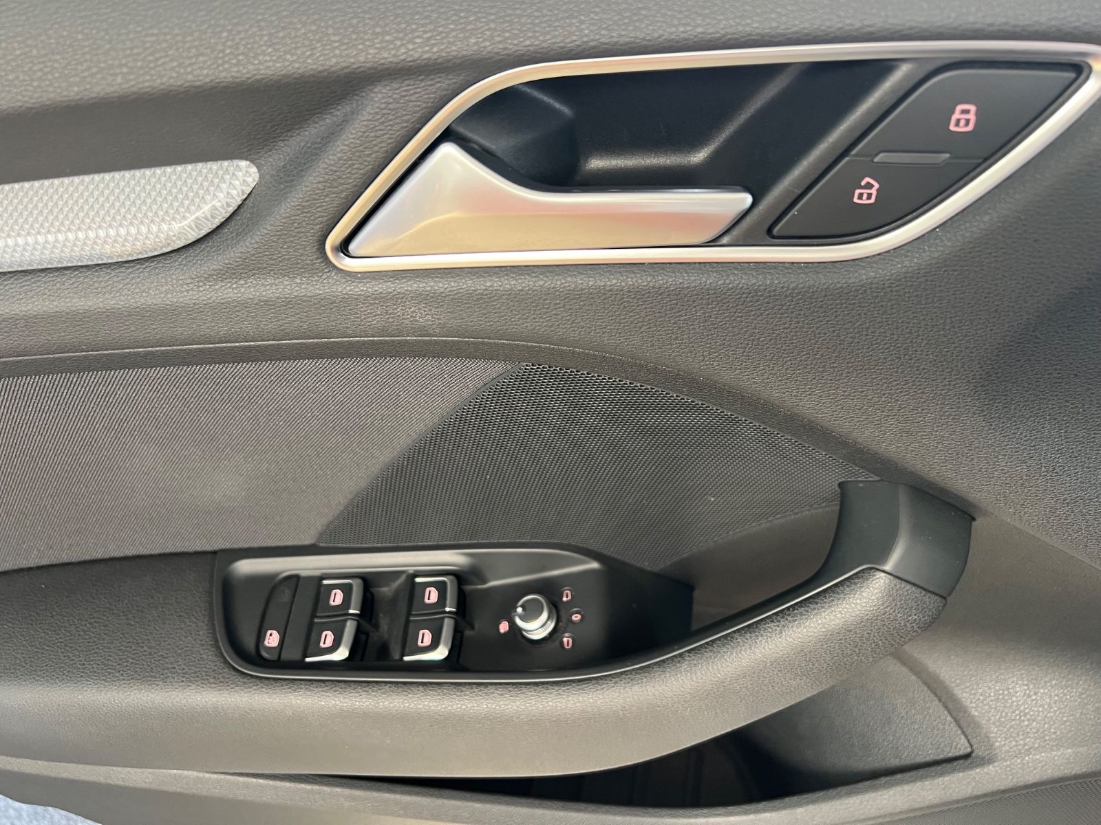 Fahrzeugabbildung Audi A3 Sportback ultra S line Sport *LED/MATRIX*