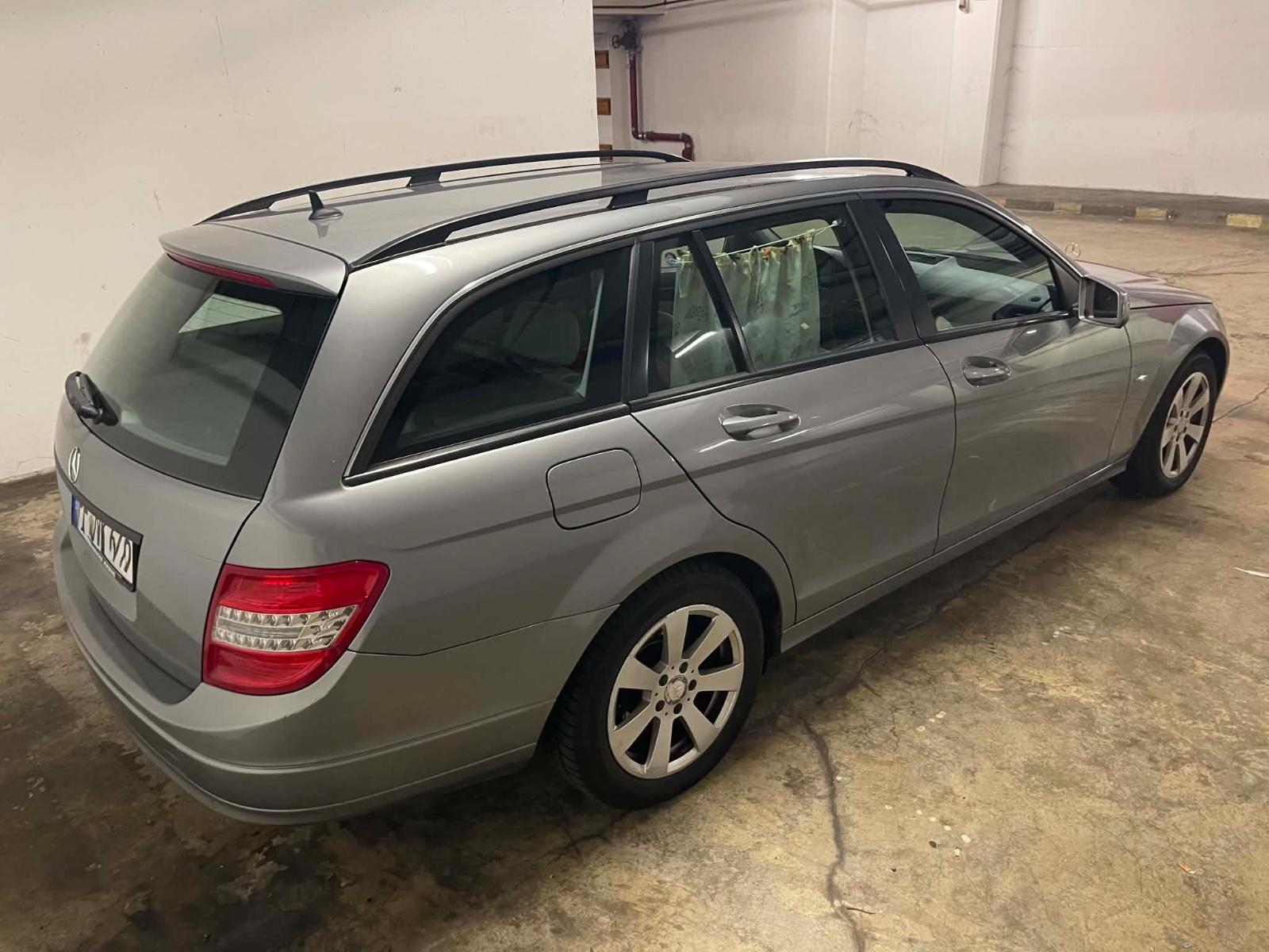 Mercedes-Benz C220 2010 — photo 5