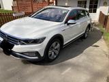 Volkswagen Passat Alltrack 2.0 TDI SCR 176kW DSG 4MOT A... - gebrauchte VW Passat Alltrack aus dem Jahr 2020
