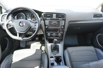 Volkswagen Golf - 12