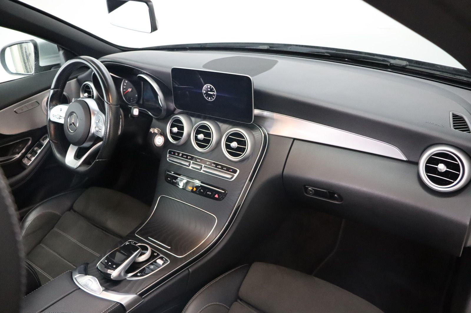 Fahrzeugabbildung Mercedes-Benz C 220 d Cabrio AMG Line