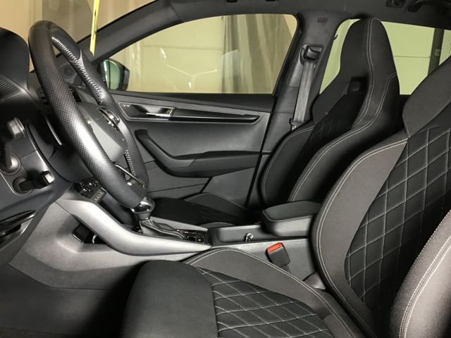 Fahrzeugabbildung Skoda Karoq Sportline 1.5 TSI DSG/Navi/DCC/ACC/4xSHZ