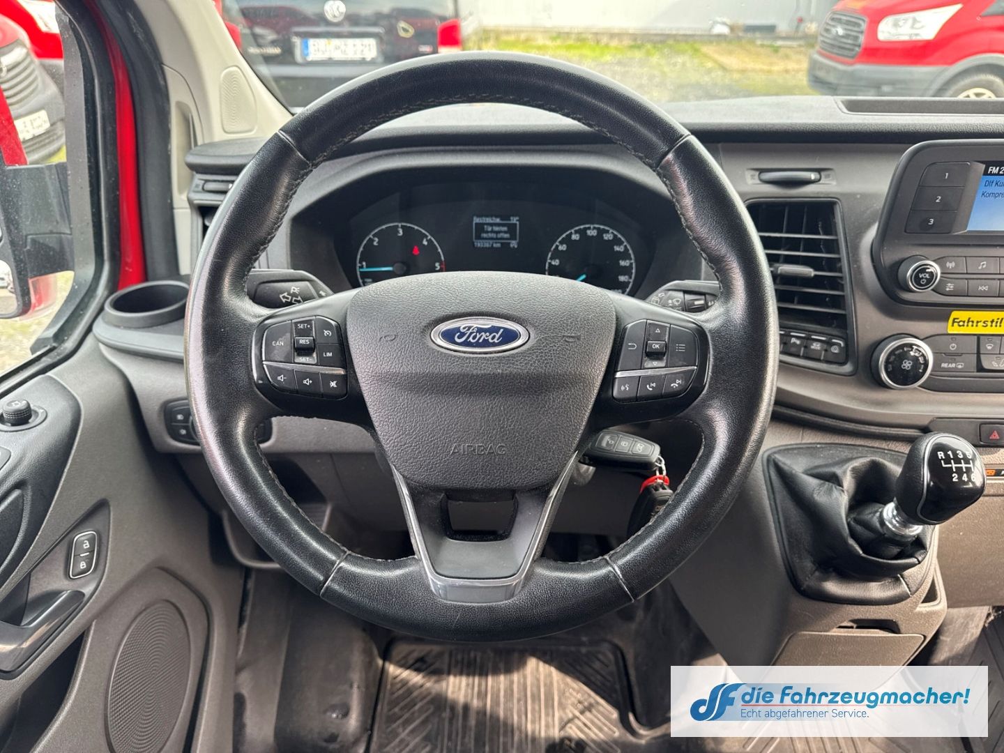 Fahrzeugabbildung Ford Transit Custom Tourneo 320 L1 Trend *9124 *EXPOR