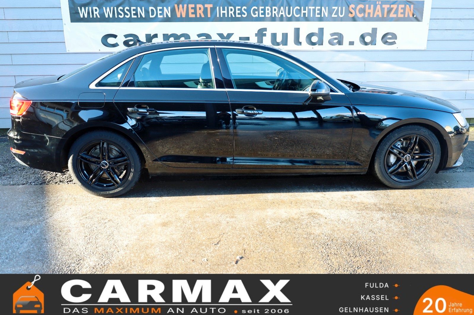 Fahrzeugabbildung Audi A4 Lim. quattro S Line T.Leder,Navi,Xenon,SH,PDC