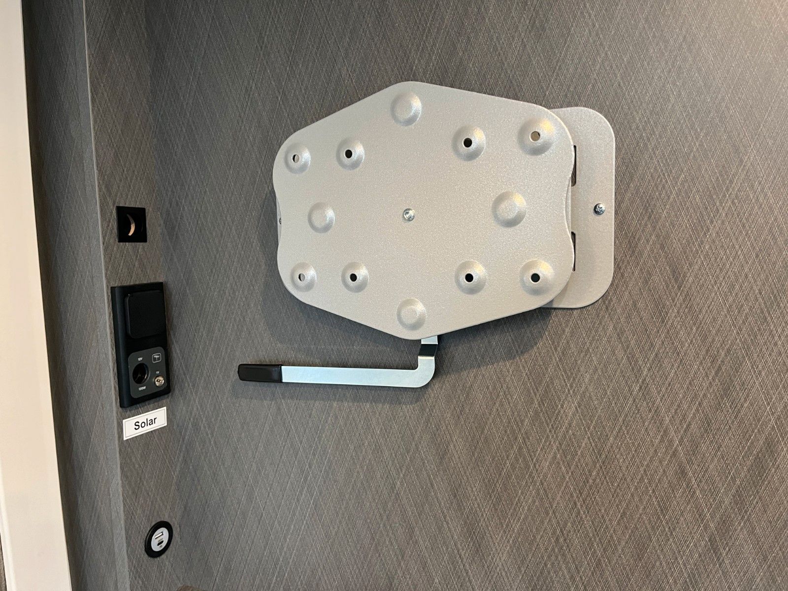 Fahrzeugabbildung Etrusco T 6.9 SBC *Automatik*Hubbett*Markise*Komfort Plu