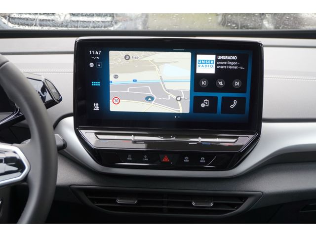 ID.5 Pro 128 kW / 77 kWh *Navi*AHK*PDC*SHZ*ACC*