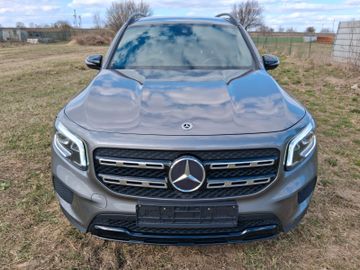 Mercedes GLB 200 - 4