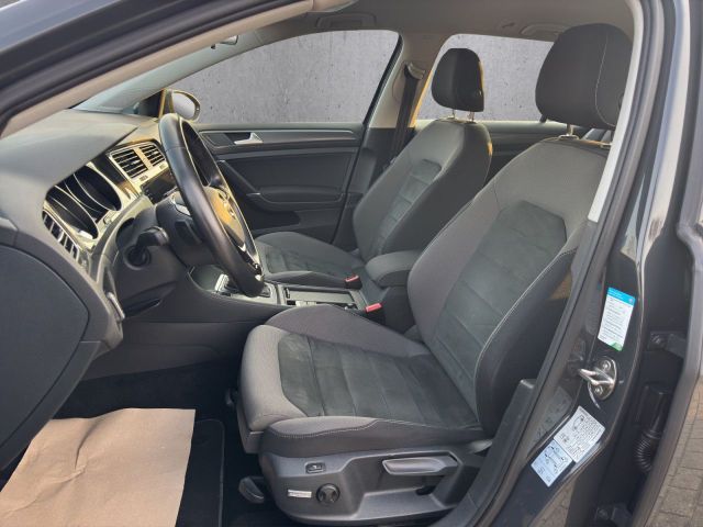 Golf VII Variant 1.5 TSI Comfortline Bluetooth